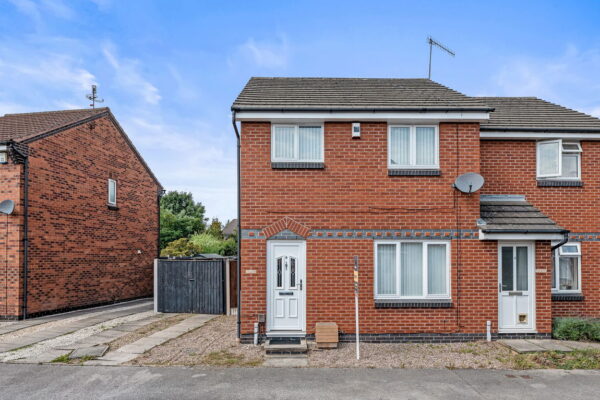 Silver Birch Close, Nottingham, Nottinghamshire, NG6 8PY