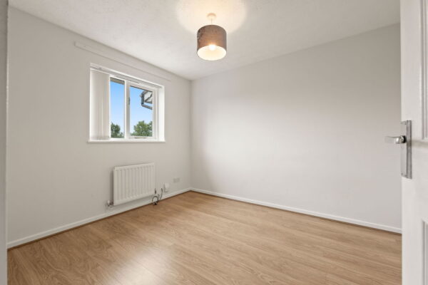 Silver Birch Close, Nottingham, Nottinghamshire, NG6 8PY