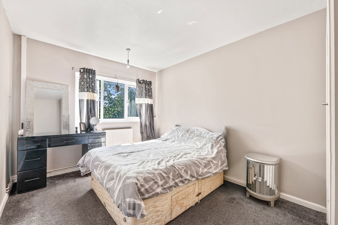 Wyrale Drive, Nottingham, Nottinghamshire, NG8 6NL