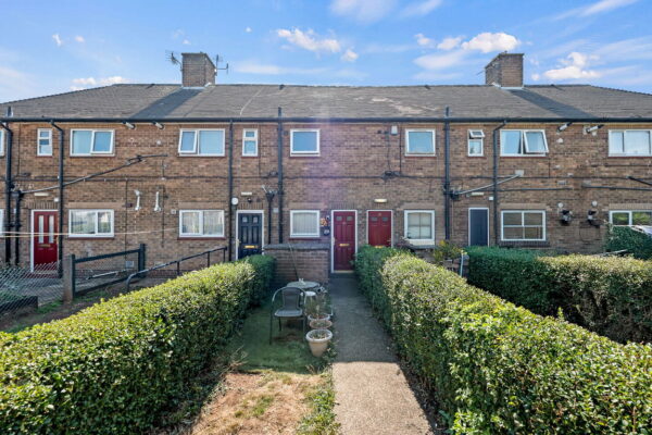 Wyrale Drive, Nottingham, Nottinghamshire, NG8 6NL