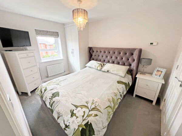 Davies Close, Coalville, LE67 2LG