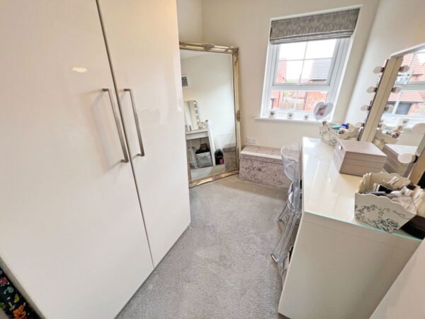 Davies Close, Coalville, LE67 2LG