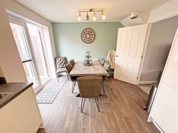 Davies Close, Coalville, LE67 2LG