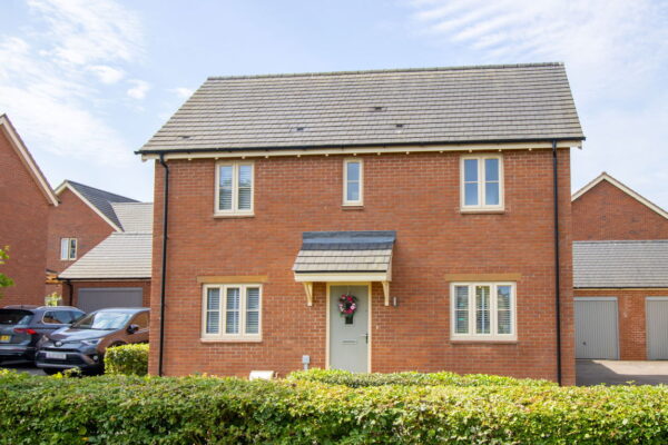 Harvest Close, Weldon, Corby, Northamptonshire, NN17 3LE