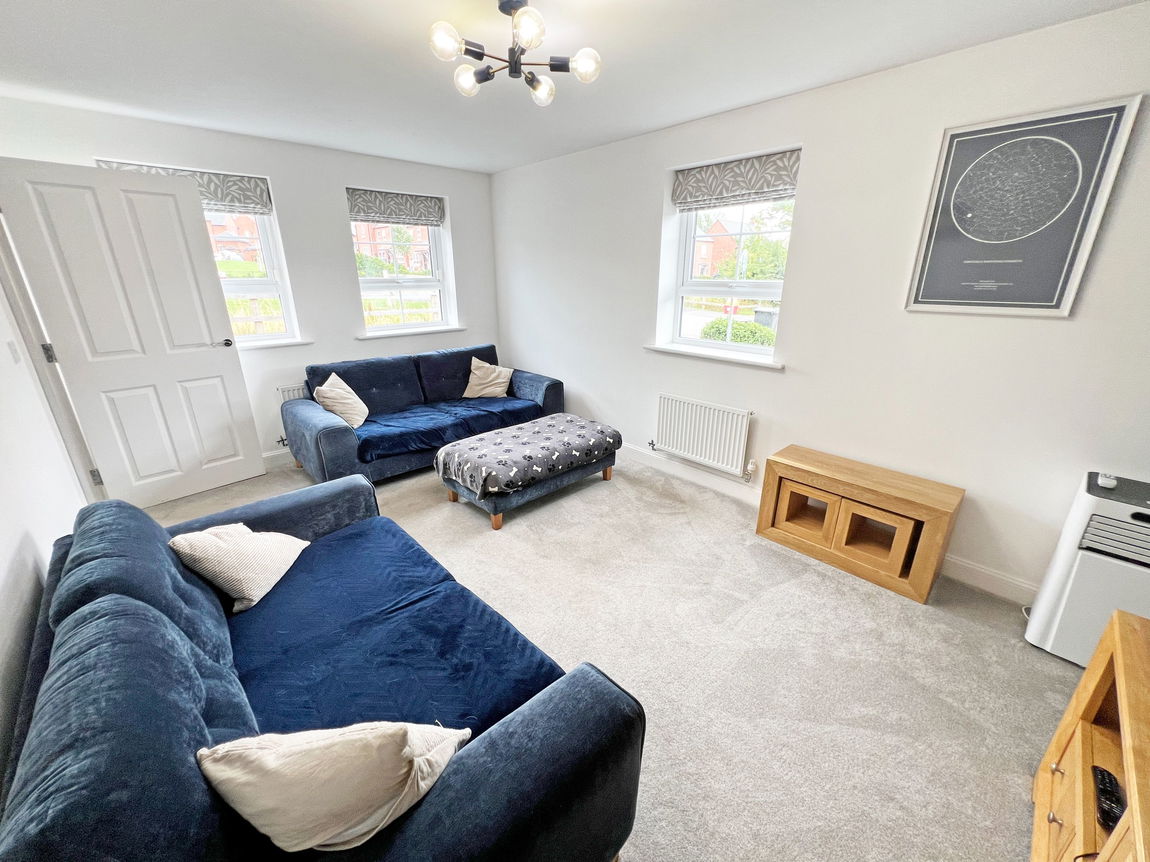 Davies Close, Coalville, LE67 2LG