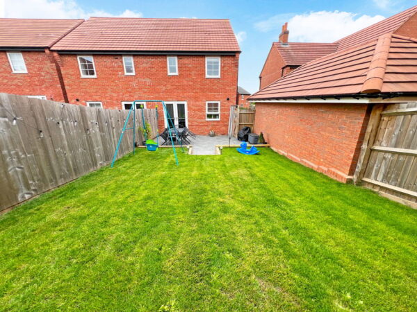 Davies Close, Coalville, LE67 2LG