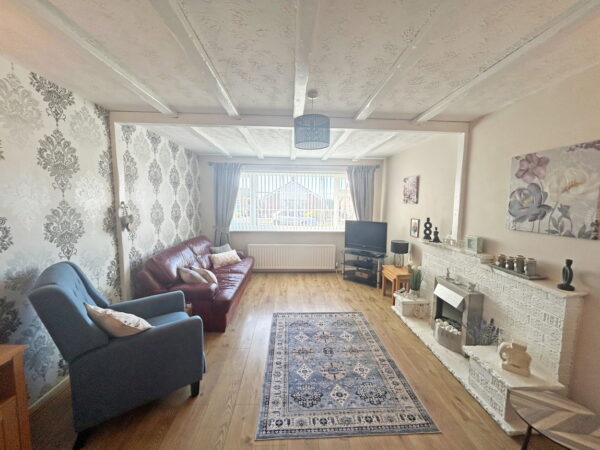Elm Crescent, Burgh Le Marsh, Skegness, Lincolnshire, PE24 5EG