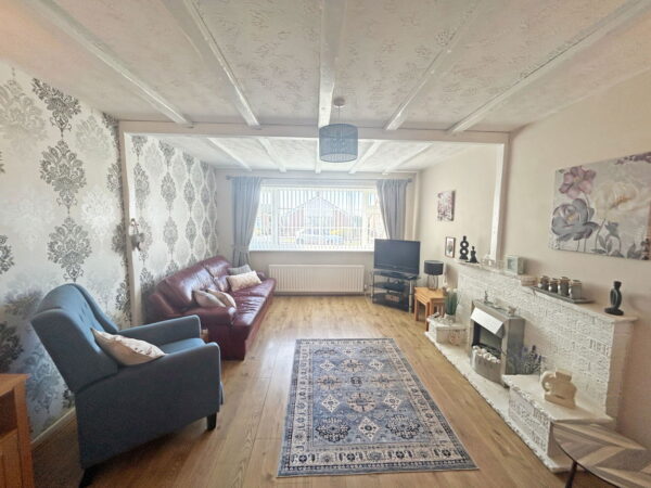 Elm Crescent, Burgh Le Marsh, Skegness, Lincolnshire, PE24 5EG