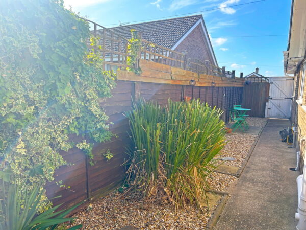 Elm Crescent, Burgh Le Marsh, Skegness, Lincolnshire, PE24 5EG