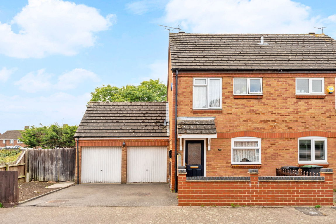 Keswick Drive, Rushden, NN10 0JJ