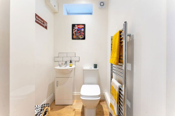 Campbell Road, Bedford, Bedfordshire, MK40 3DD