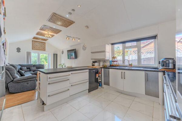 Honey Hill Road, Bedford, MK40 4PD