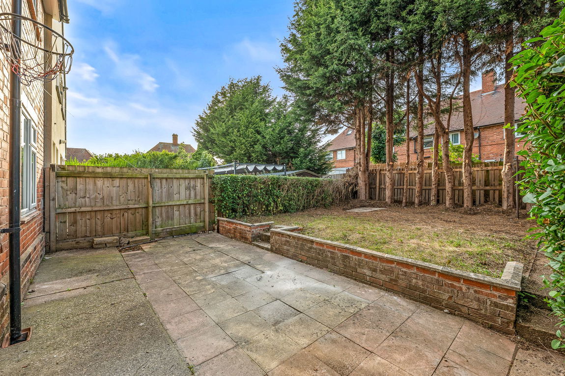 Shepton Crescent, Nottingham, Nottinghamshire, NG8 5QP