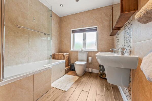 Lambley Lane, Burton Joyce, Nottingham, NG14 5BL