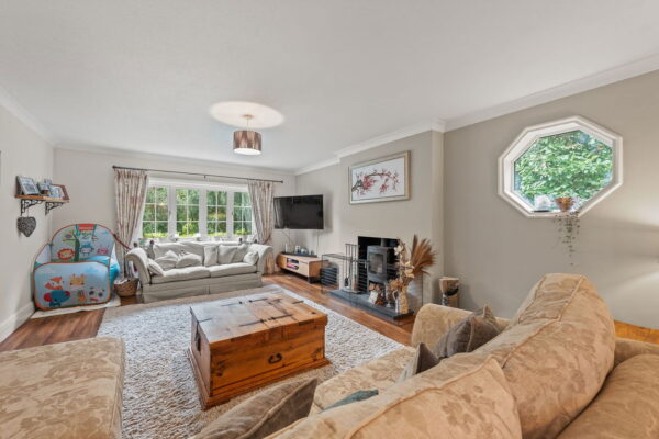 Lambley Lane, Burton Joyce, Nottingham, NG14 5BL