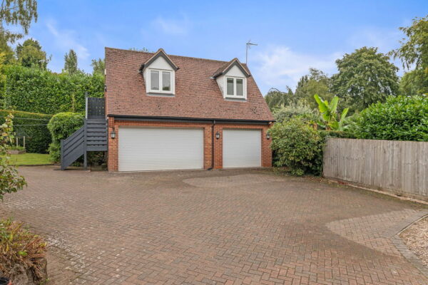 Lambley Lane, Burton Joyce, Nottingham, NG14 5BL