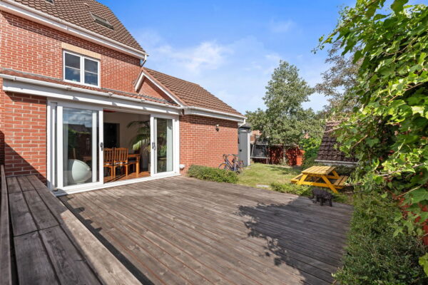 Mardling Avenue, Nottingham, NG5 5UG