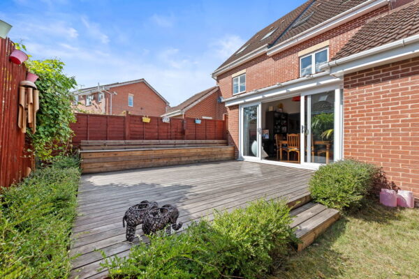 Mardling Avenue, Nottingham, NG5 5UG