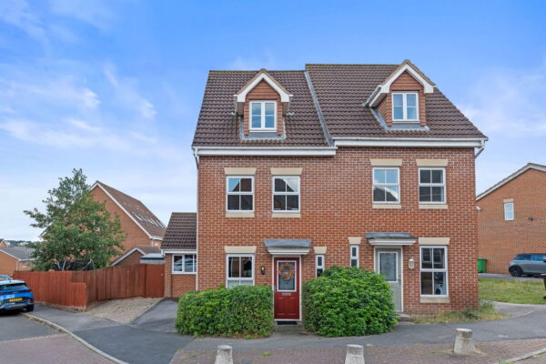 Mardling Avenue, Nottingham, NG5 5UG