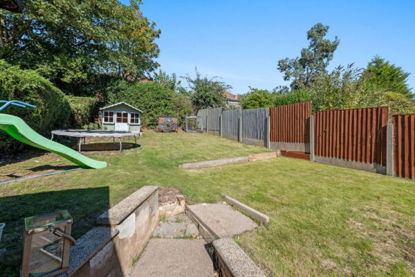 Marwood Road, Carlton, Nottingham, NG4 3PU