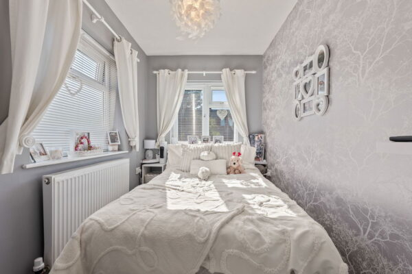 Bannerman Road, Nottingham, Nottinghamshire, NG6 9HX