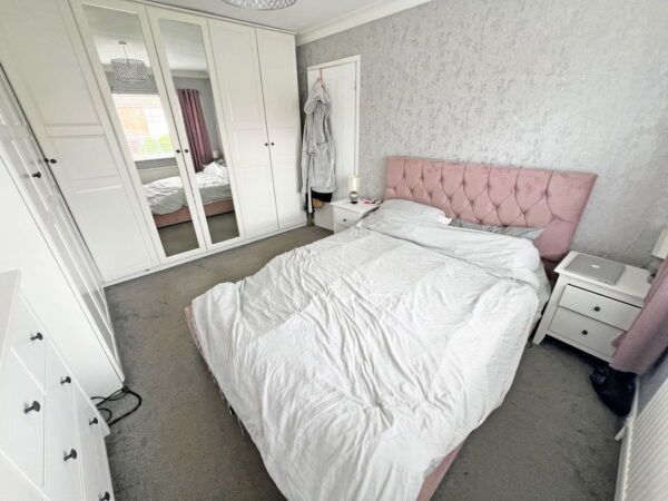 Launceston Drive, Hugglescote, Coalville, Leicestershire, LE67 2HW