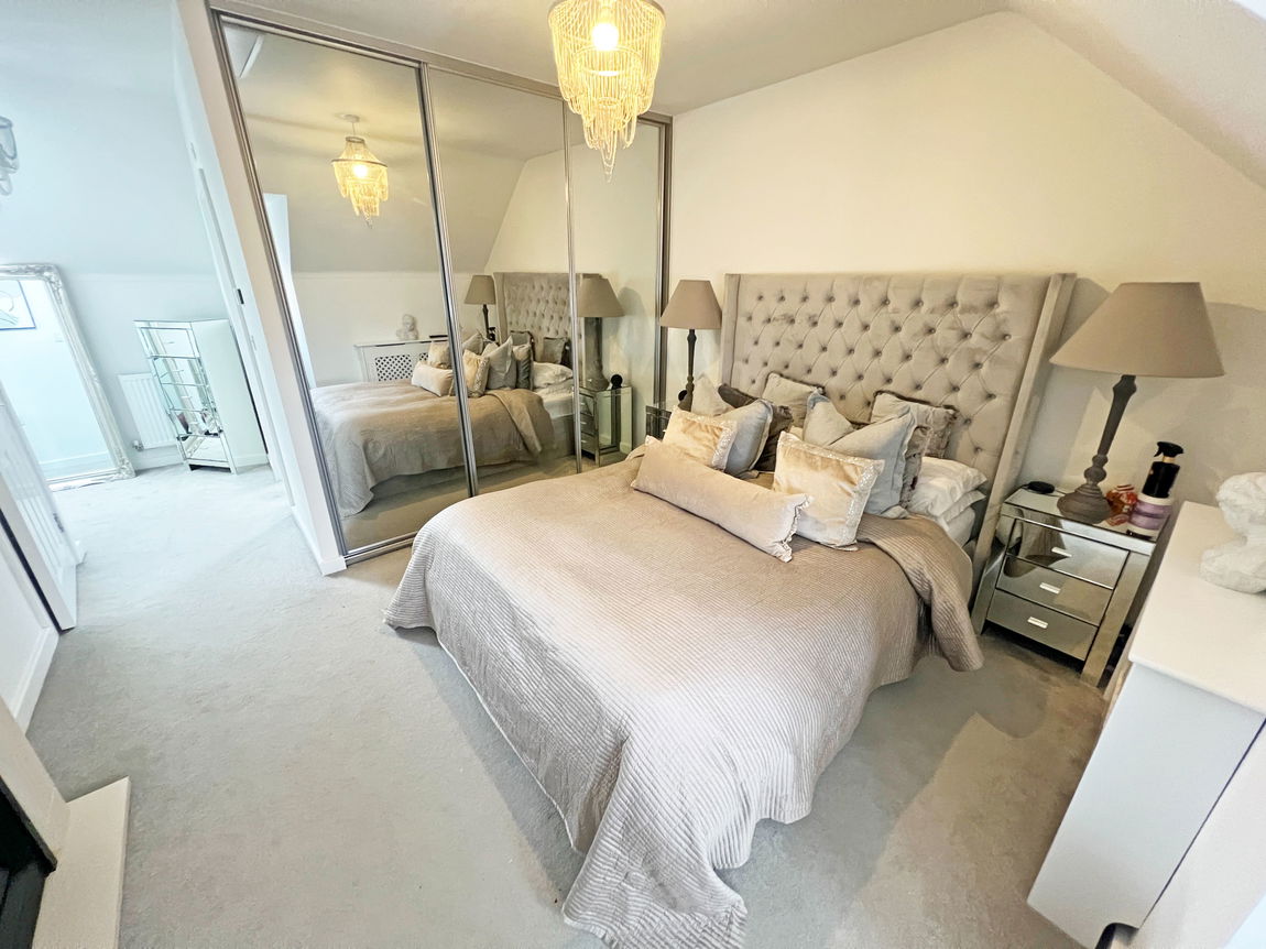 Le May Drive, Hugglescote, Leicestershire, LE67 2EF