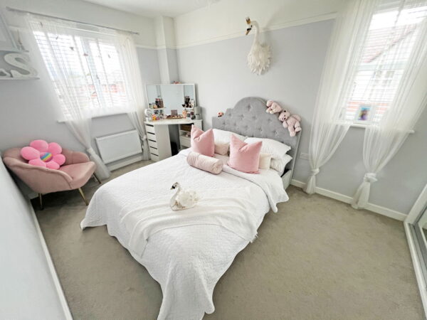Le May Drive, Hugglescote, Leicestershire, LE67 2EF