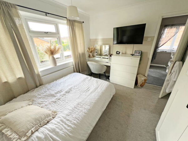 Launceston Drive, Hugglescote, Coalville, Leicestershire, LE67 2HW