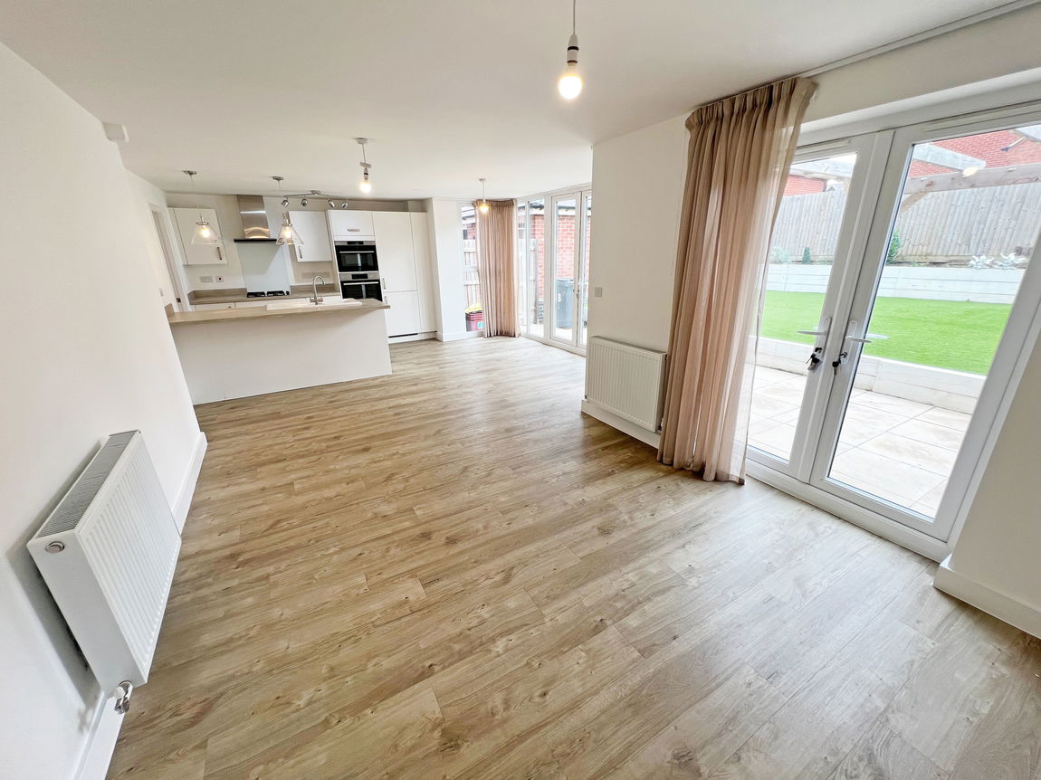 Usherwood Way, Hugglescote, LE67 2HN