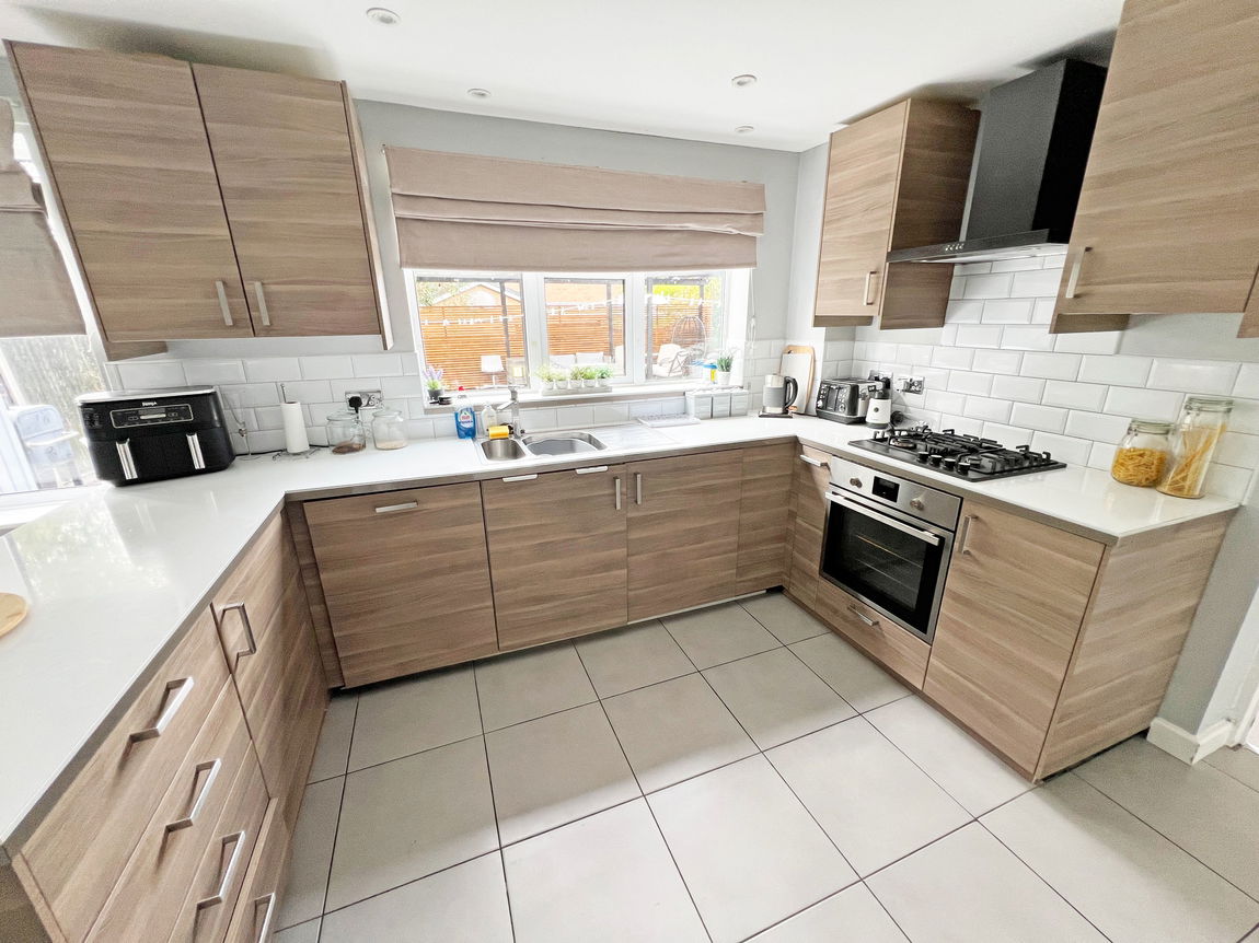 Launceston Drive, Hugglescote, Coalville, Leicestershire, LE67 2HW