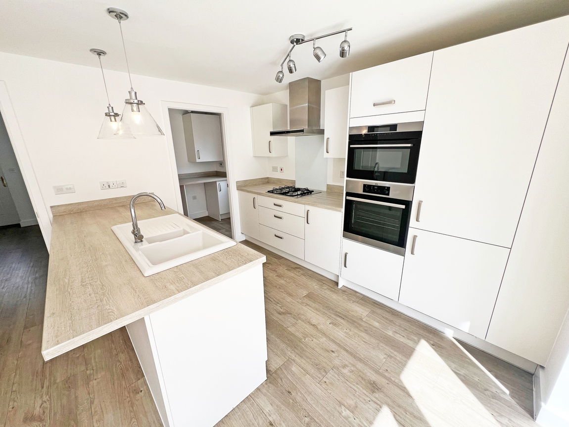 Usherwood Way, Hugglescote, LE67 2HN