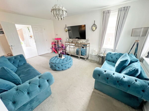 Le May Drive, Hugglescote, Leicestershire, LE67 2EF