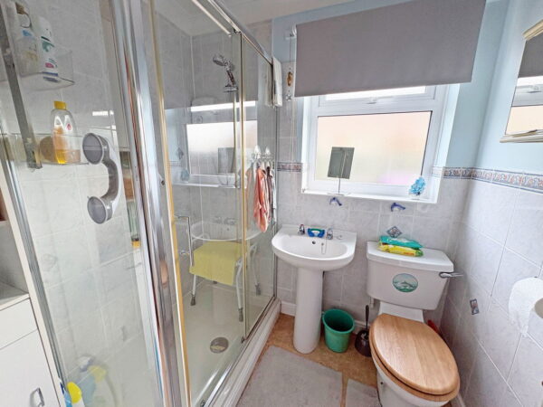 Goodwin Drive, Hogsthorpe, Skegness, Lincolnshire, PE24 5NY