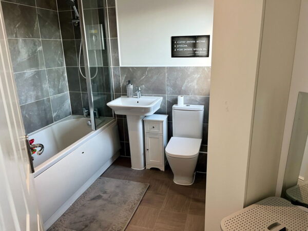 Deacon Road, Leicester, LE4 2WE
