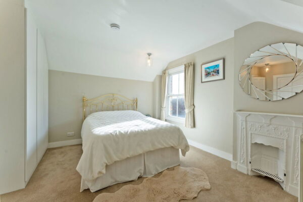 Shaftesbury Avenue, Bedford, MK40 3SA