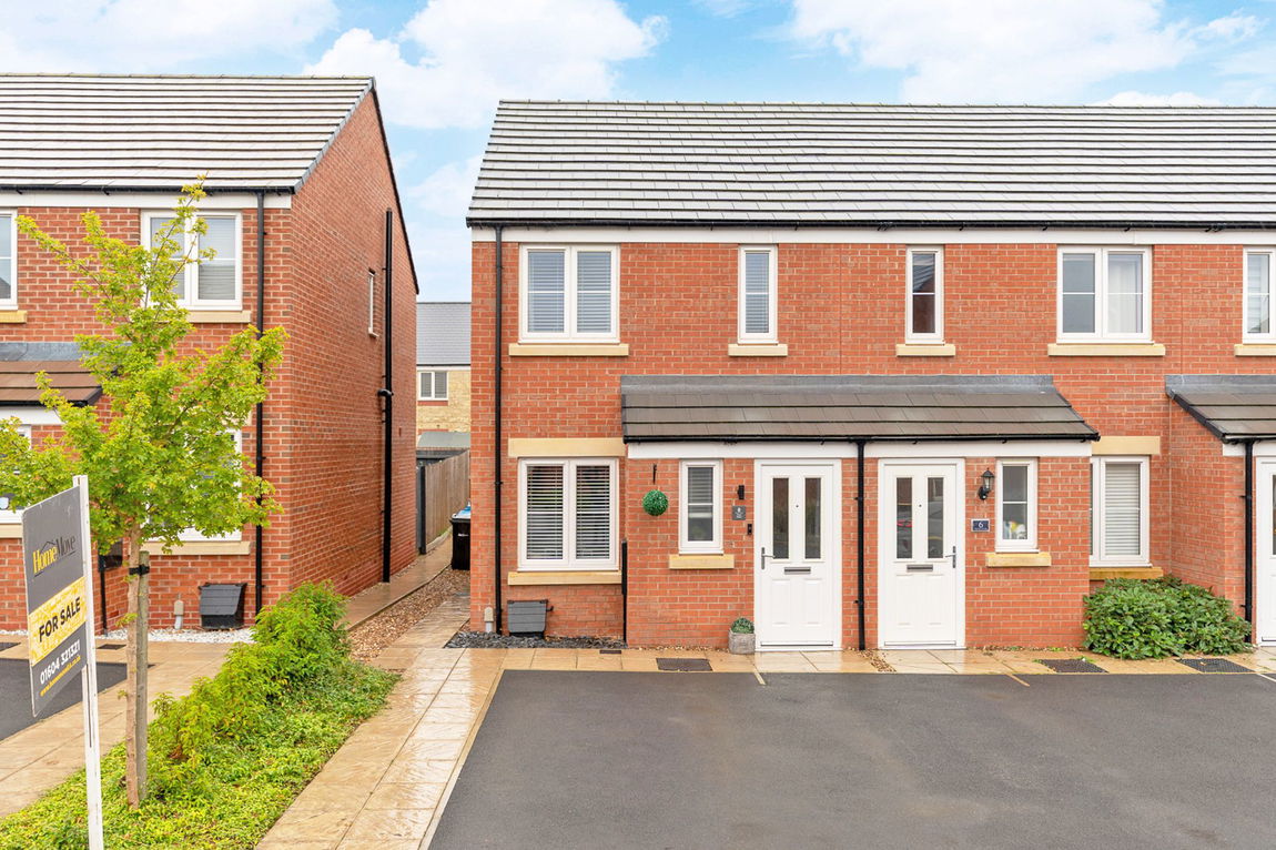 Trout Close, Weldon, Corby, NN17 3FY