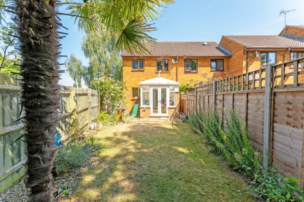 Lodge Close, Little Houghton, Northampton, NN7 1AF