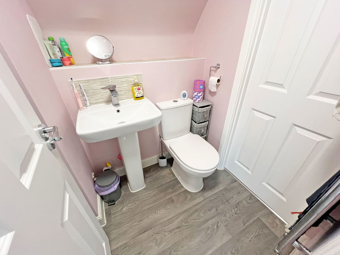 Davies Close, Coalville, LE67 2LG