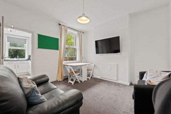 Midland Avenue, Nottingham, Nottinghamshire, NG7 2FD