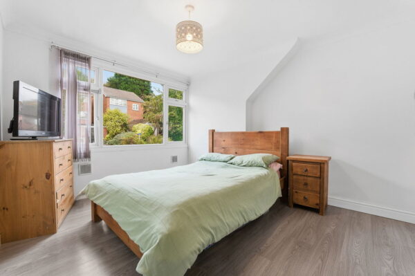 Mays Avenue, Carlton, Nottingham, Nottinghamshire, NG4 1AS