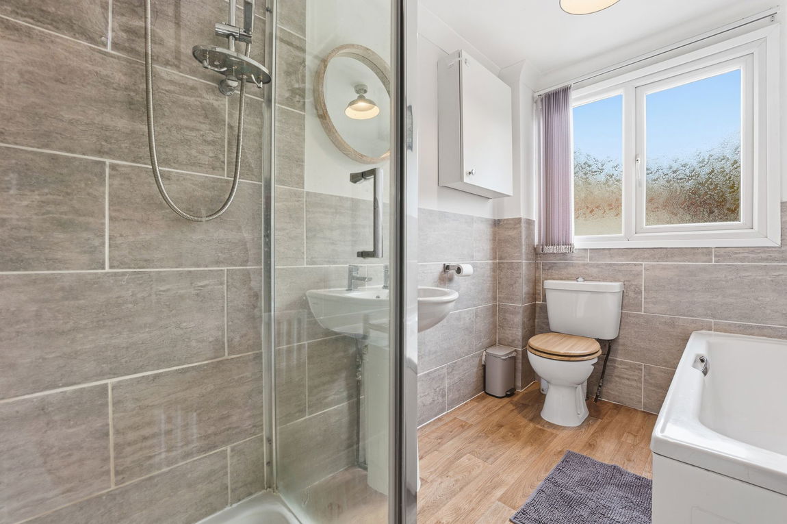 Mays Avenue, Carlton, Nottingham, Nottinghamshire, NG4 1AS