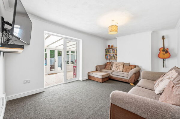 Mays Avenue, Carlton, Nottingham, Nottinghamshire, NG4 1AS