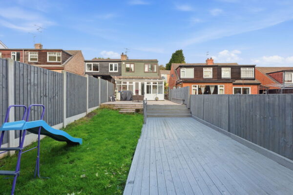 Mays Avenue, Carlton, Nottingham, Nottinghamshire, NG4 1AS