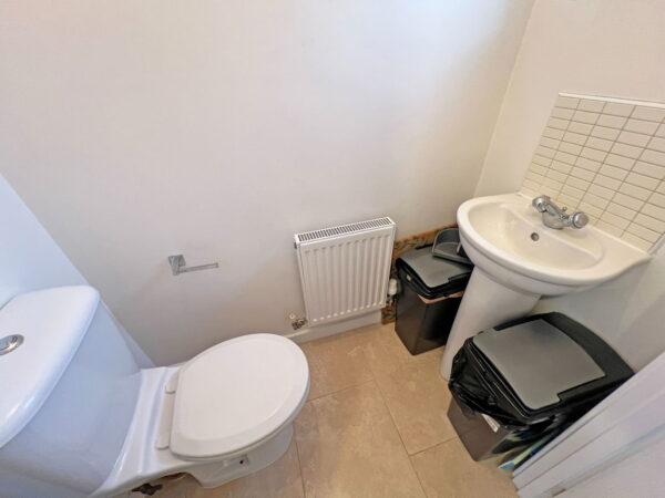 Saxthorpe Road, Hamilton, Leicester, Leicestershire, LE5 1PT