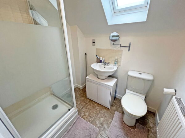 Saxthorpe Road, Hamilton, Leicester, Leicestershire, LE5 1PT