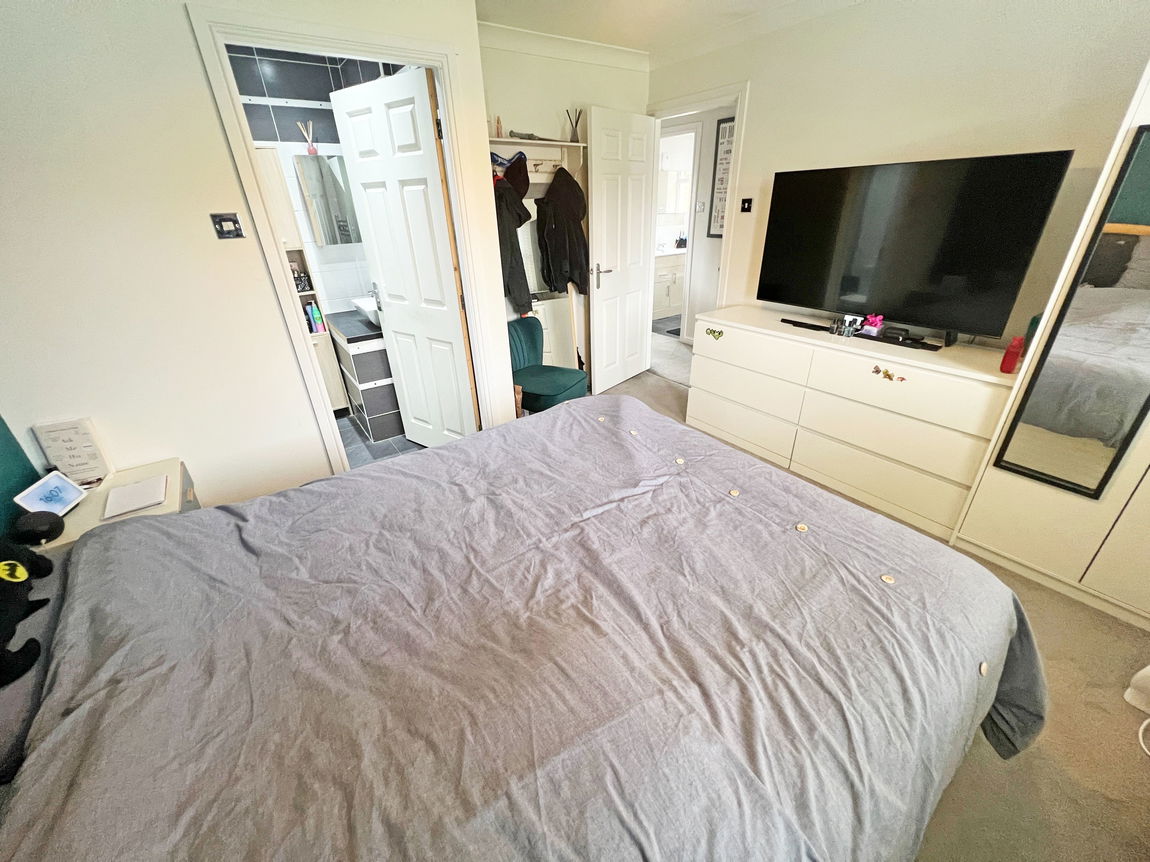 Haskell Close, Braunstone, Leicester, Leicestershire, LE3 3UA