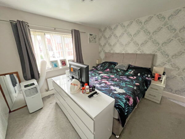Saxthorpe Road, Hamilton, Leicester, Leicestershire, LE5 1PT