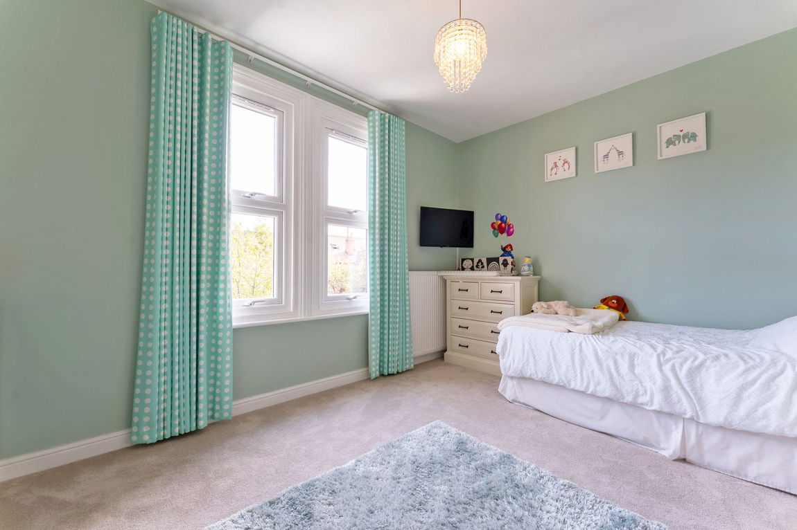 Shaftesbury Avenue, Bedford, MK40 3SA