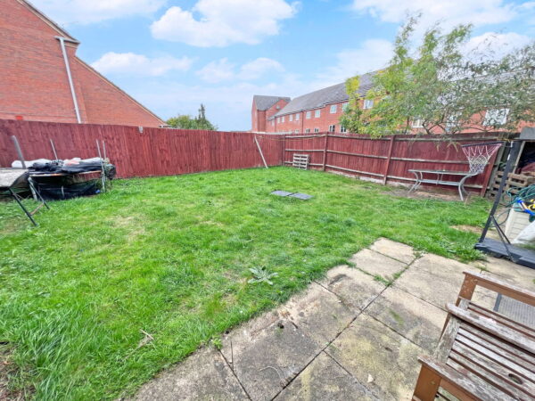 Saxthorpe Road, Hamilton, Leicester, Leicestershire, LE5 1PT